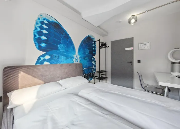 Apartament The 44 *